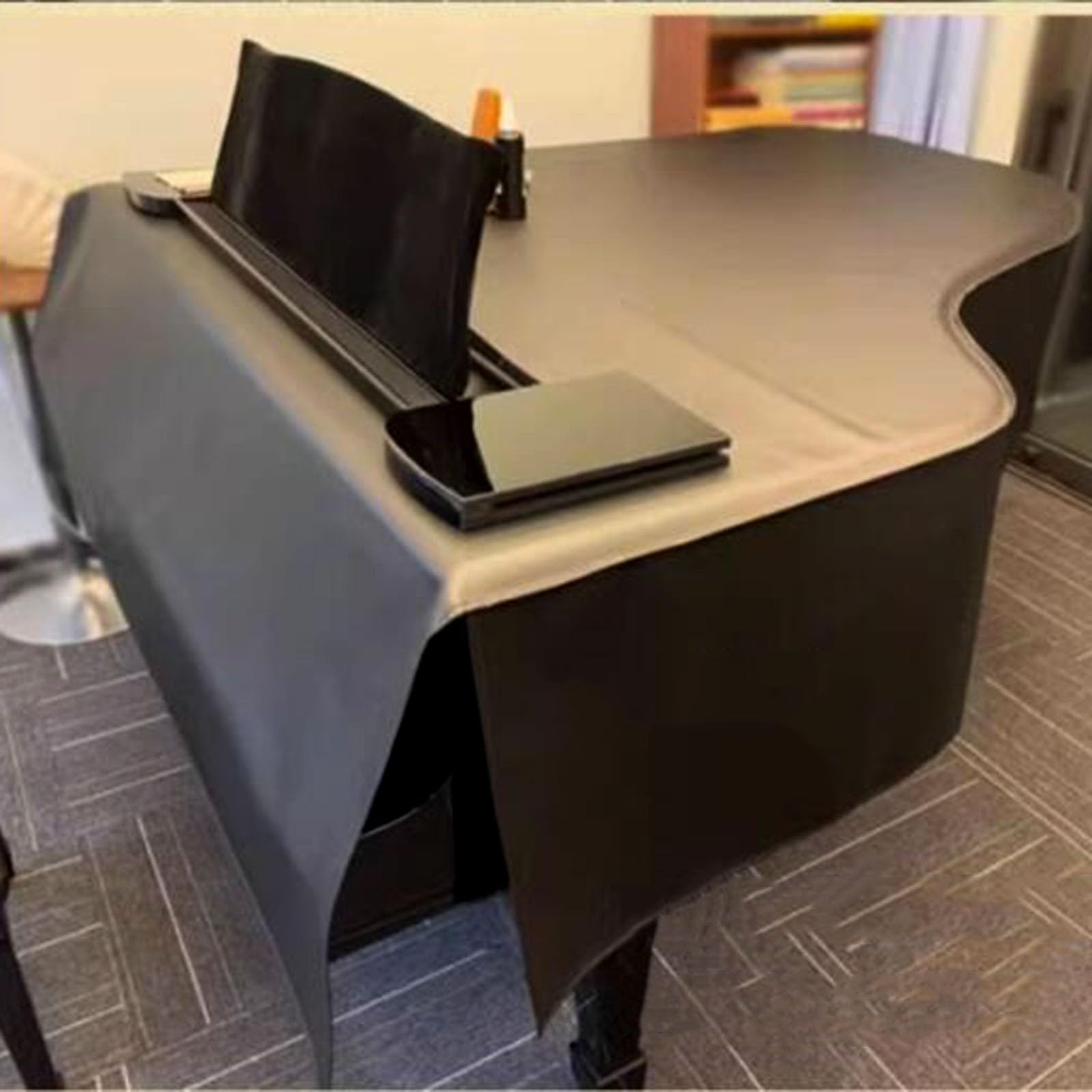 Copertura per pianoforte a coda in pelle a triangolo completo resistente all'umidità e alla polvere, adatta alla maggior parte dei pianoforti a coda standard (A 160 cm) durevole e protettiva per