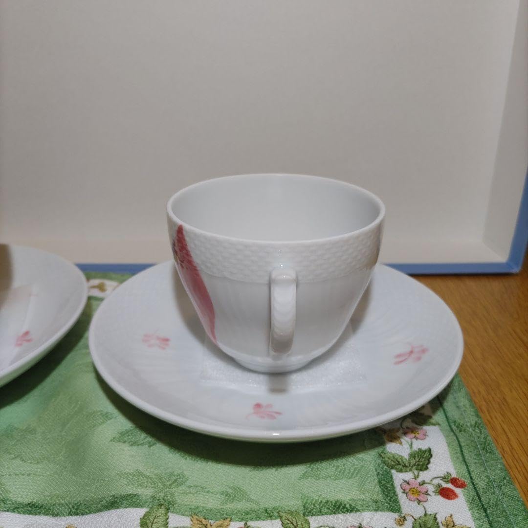 ロイヤルコペンハーゲンピンクフラワー・シンフォニーカップ&ソーサー