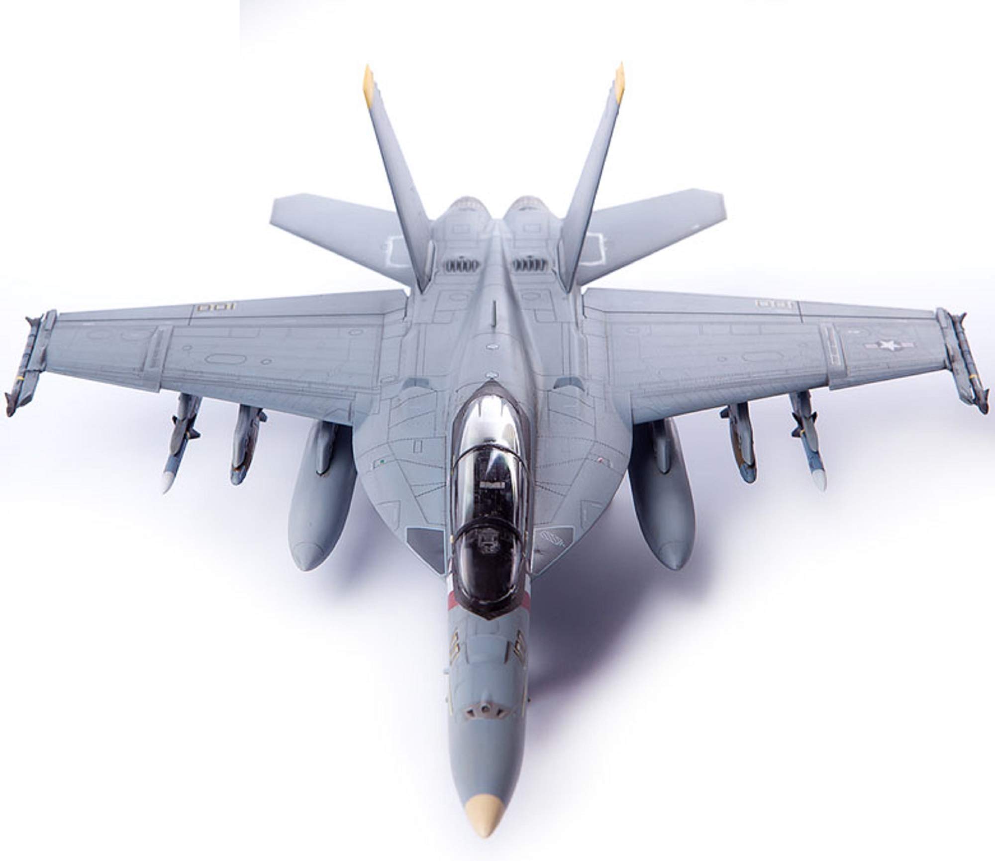 Amazon.com: Academy 12567 USN F/A-18F VFA-2 Bounty Hunters