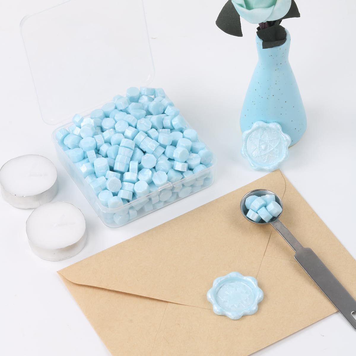 300Pcs Light Blue Sealing Wax Beads Set for Wax Seal Stamp with Candles and Melting Spoon，Perfect for Christmas Cards, Envelopes, Wedding Invitations, Wine Packages, Letter Sealing (Light Blue)