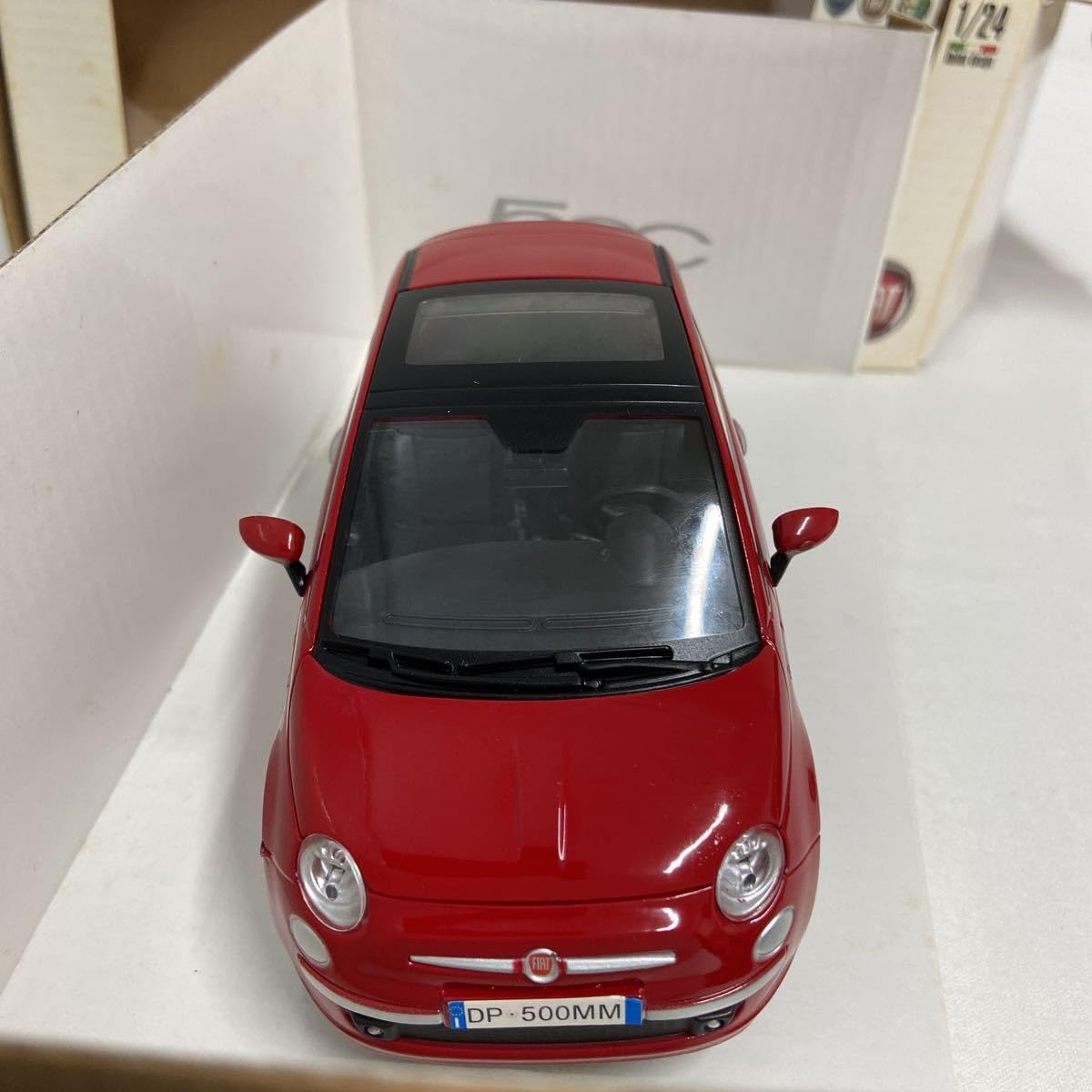 モンドモータース 1/43 フィアット 500 (ブラック) モンドモータース 1/43 フィアット 500 (ブラック) Amazon | FIAT