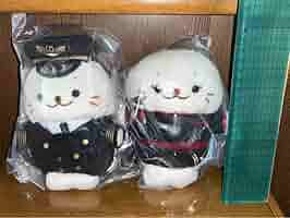 JAL しろたん ぬいぐるみセット Amazon.co.jp: JAL制服 しろたん ぬいぐるみセット : おもちゃ