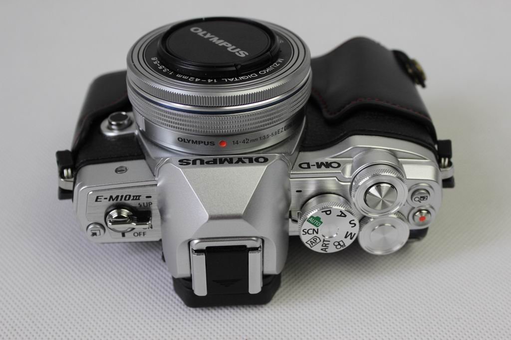 Amazon | Koowl 対応 Olympus オリンパス OM-D E-M10 Mark III OM D E