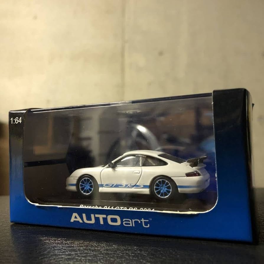 オートアート製  ポルシェ911GT3R Amazon | 28032オートアートauto art1:64 ポルシェ911GT3RS白