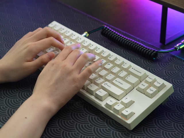 コーイ 専用 Amazon | YUNZII C68 ワイヤレスメカニカルキーボード かわいい
