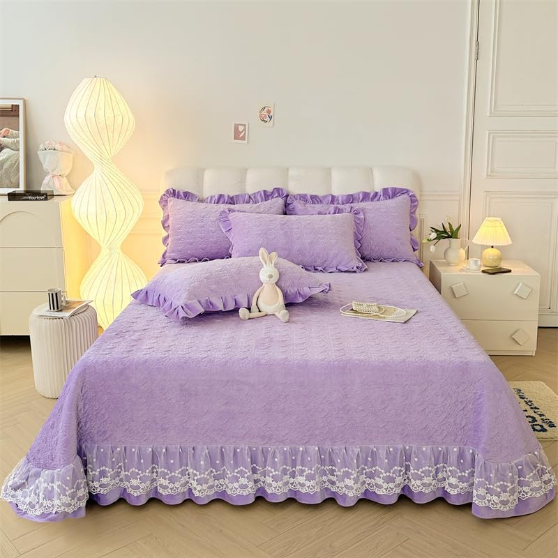 Zhiyuan Colcha de forro polar de terciopelo con volantes de encaje ligero acolchado con corazón, solo para cama de invierno, Queen, lila