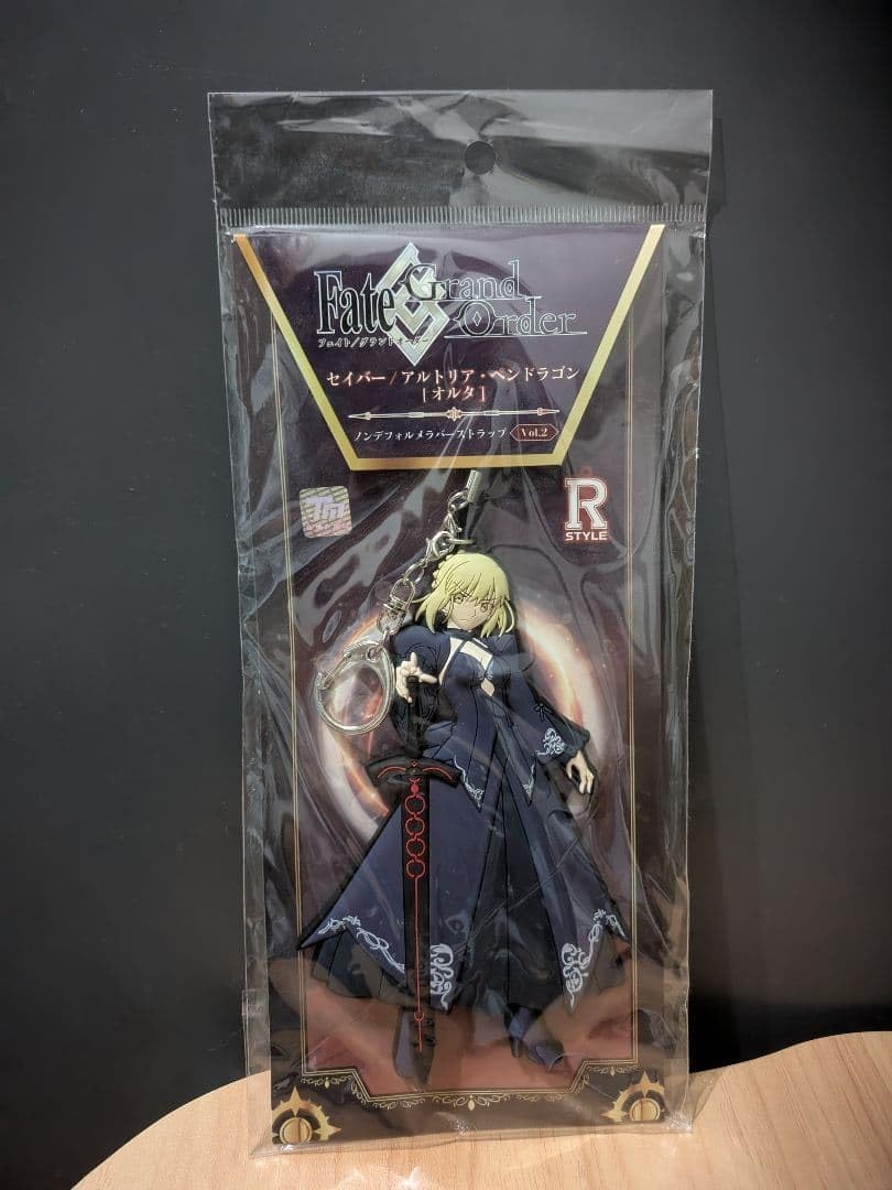 FGO ノンデフォルメラバーストラップ(セイバー/アルトリア[オルタ])