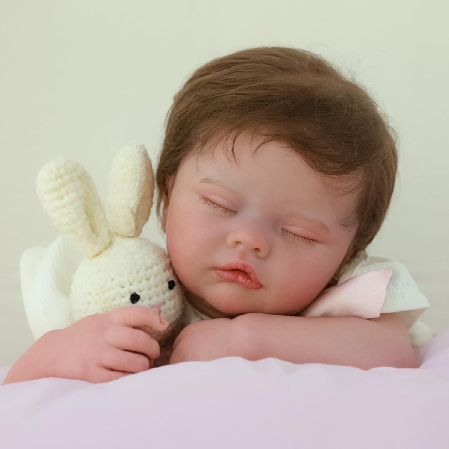 SCOM Lifelike Reborn Baby Dolls Quinbee - 20-Inch Realistic Reborn Doll Girl Soft Body Eyes Closed Newborn Real Life Baby Doll That Look Real for Kids Age 3+