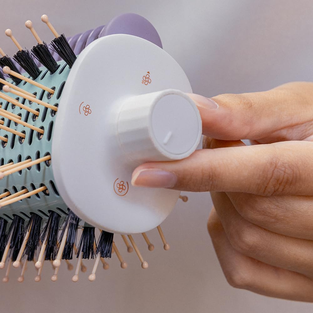 Cecotec Brosse Soufflante CeramicCare Allin1, Chauffante Brosse Coiffante 1500 W 4 en 1, 3 directions d'air et revêtement en céramique pour un séchage rapide et un coiffage polyvalent
