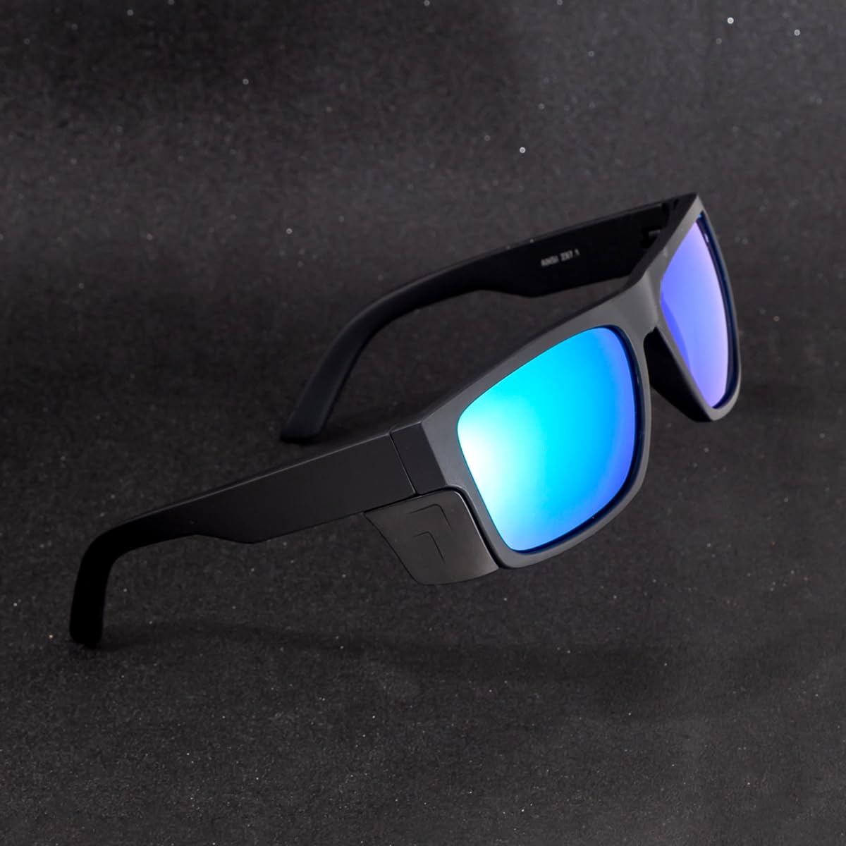 Gafas de sol de seguridad para hombre, color negro mate, polarizadas ANSI Z87+, protección UV, polarizadas de espejo azul, L = 141 mm, W = 145 mm