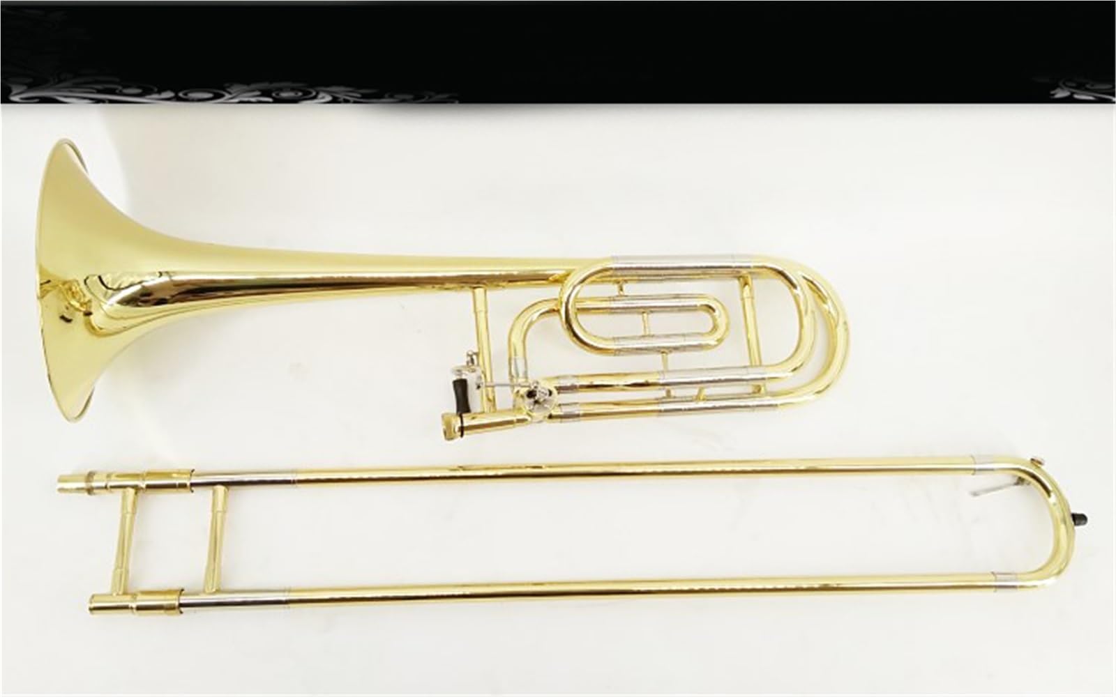 Tenorposaune In B-Stimmung. Blasinstrument Für Anfänger Und Prüfungen Profiposaune