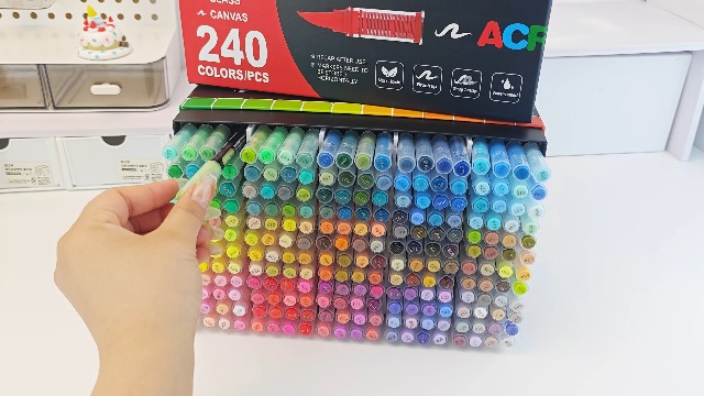 Amazon.com: Guangna 288 Acrylic Paint Markers, Brush Tip Acrylic