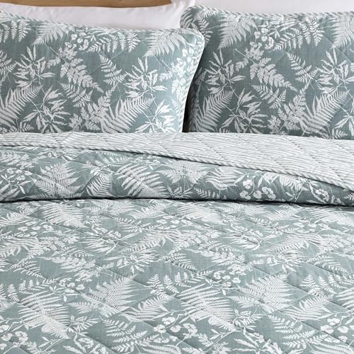 Image of Eddie Bauer - King Quilt Set, Reversible Cotton Bedding with Matching Shams, Wildflower Inspired Home Decor with Stripe Reverse (Fern Garden Green, King)
