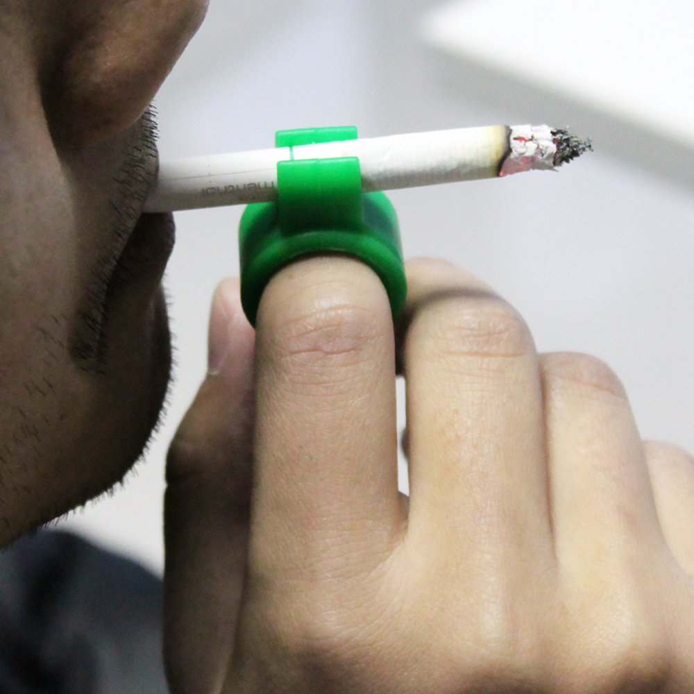 Cigarette Holder,WaterLuu Hands Free Cigarette Finger Ring Holder to  Protect Your Finger Turn Yellow for Console Gamers, Musicians and  Drivers,Soft Silicone Cigarette Holder for All Smokers (5pcs) :  Amazon.com.au: Clothing, Shoes &