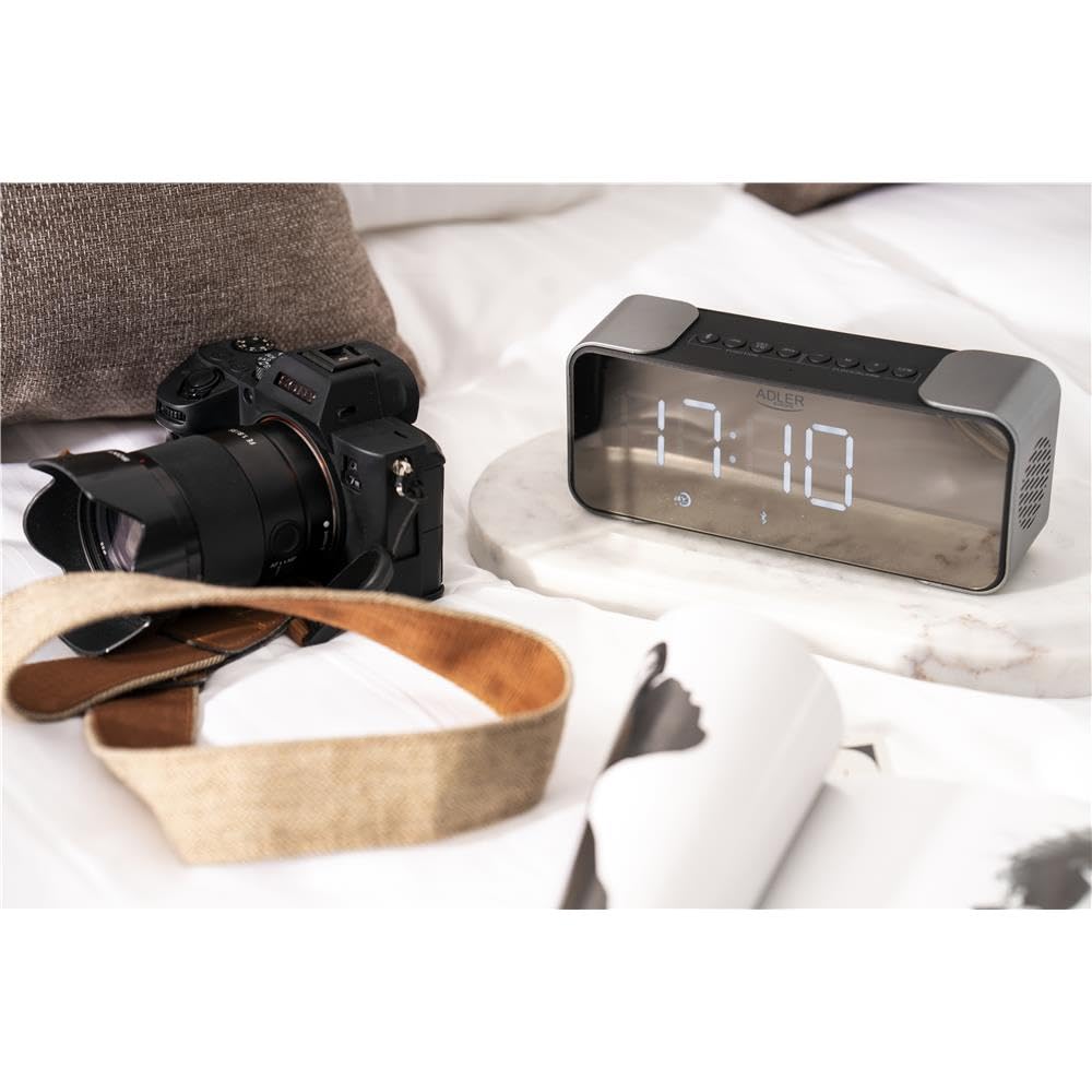 Adlereurope AD 1190 Kabelloser Radiowecker - FM, 3 Weckermodi, LED-Display, Bluetooth 5.0, AUX/SD, 1800 mAh Akku, Spiegeloberfläche, 24/12-Stunden-Uhr, Silber/Schwarz