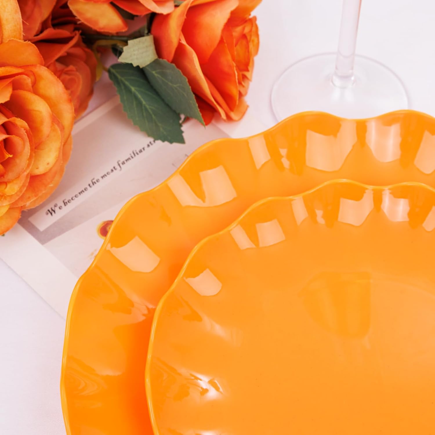 LIYH 24 Pcs Orange Plastic Plates Reusable Orange Plates Scalloped Plastic Plate for Holiday Party Dishwasher Safe Sturdy Reusable (12 Guests) Suitable for Holiday Gatherings - Image 3