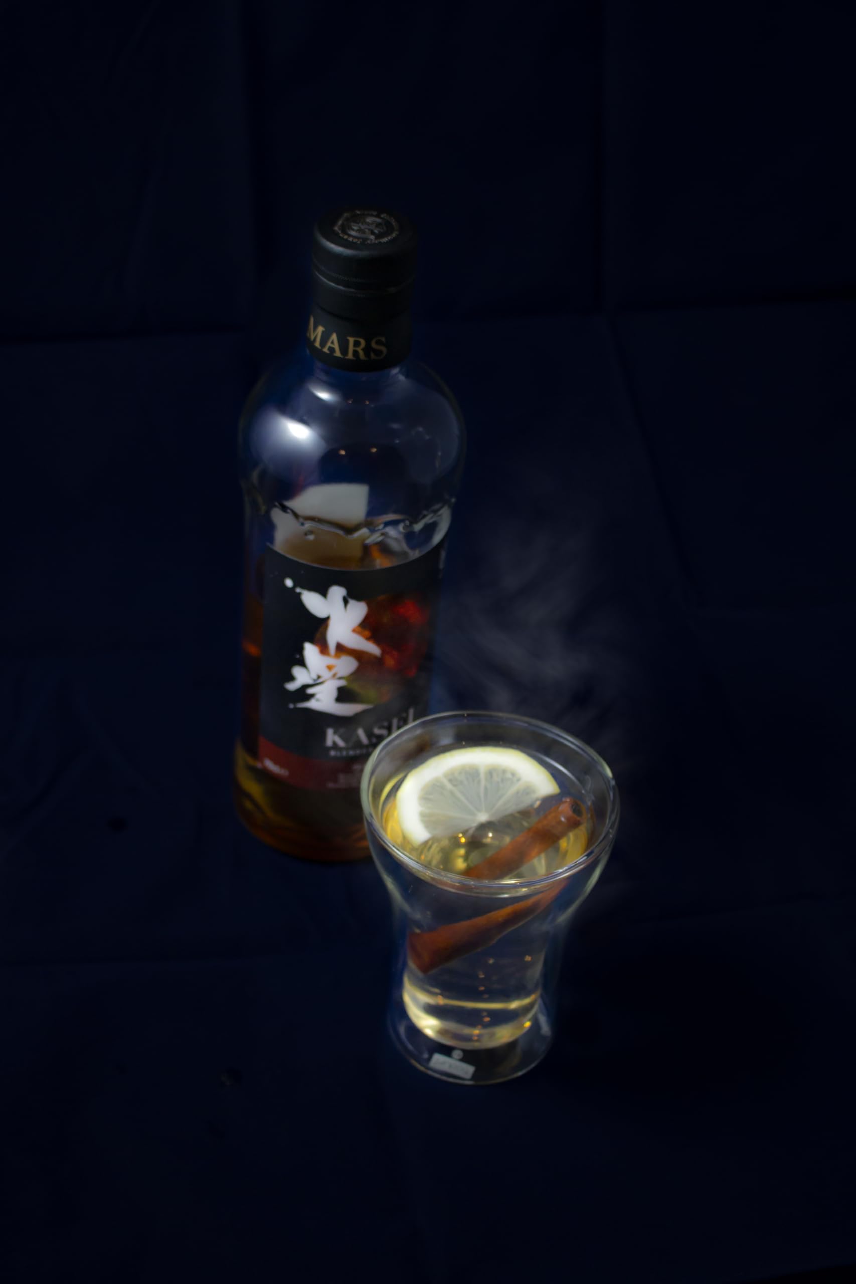MARS - Kasei - Blended Whisky- 40% Alcool - Origine: Japon/Honshu - Notes de Fleurs Blanches & Fruits Noirs - 70 cl