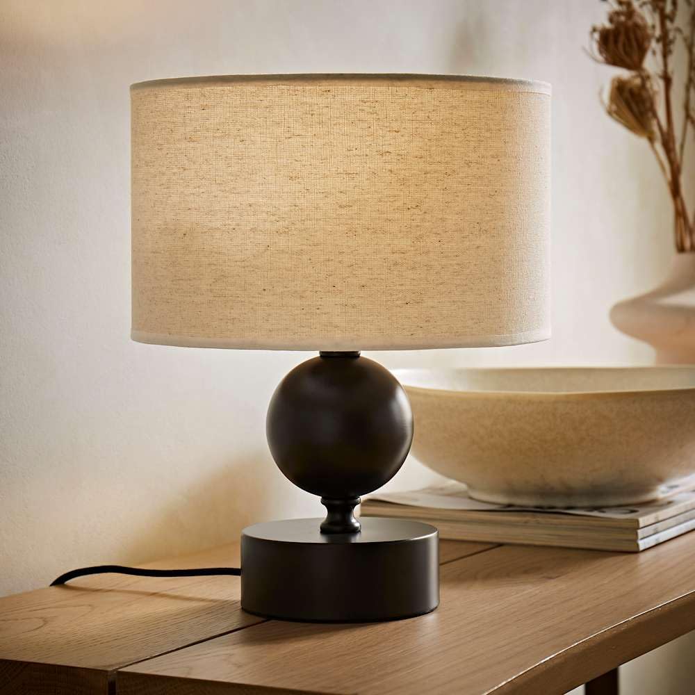 ValueLights Anthony Candlestick Table Lamp with Linen Drum Lamp Shade & Bulb in Cream