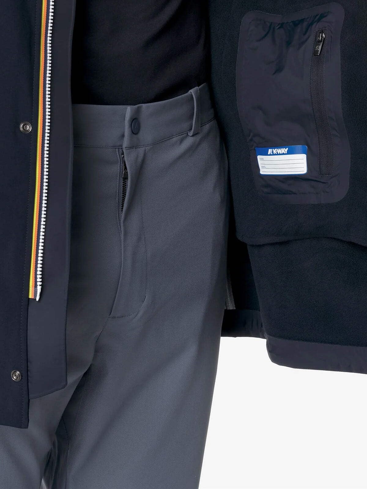 K-Way Giubbotto Lungo uomo, modello MARLYN BONDED realizzato in poliestere, dal Fit Regular, colore Blu