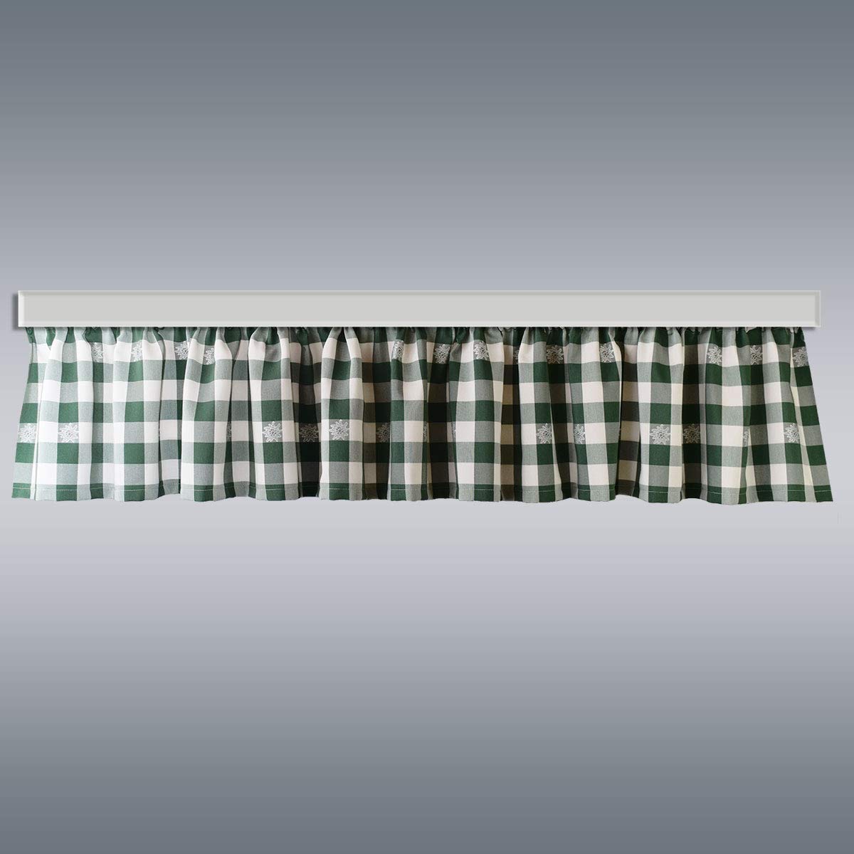Querbehang Karo Edelweiß Grün | Kurzgardine für den gemütlich-rustikalen Landhaus-Stil | hochwertiger Webstoff grün-weiß kariert mit Reihband | Höhe x Breite 32 x 400 cm