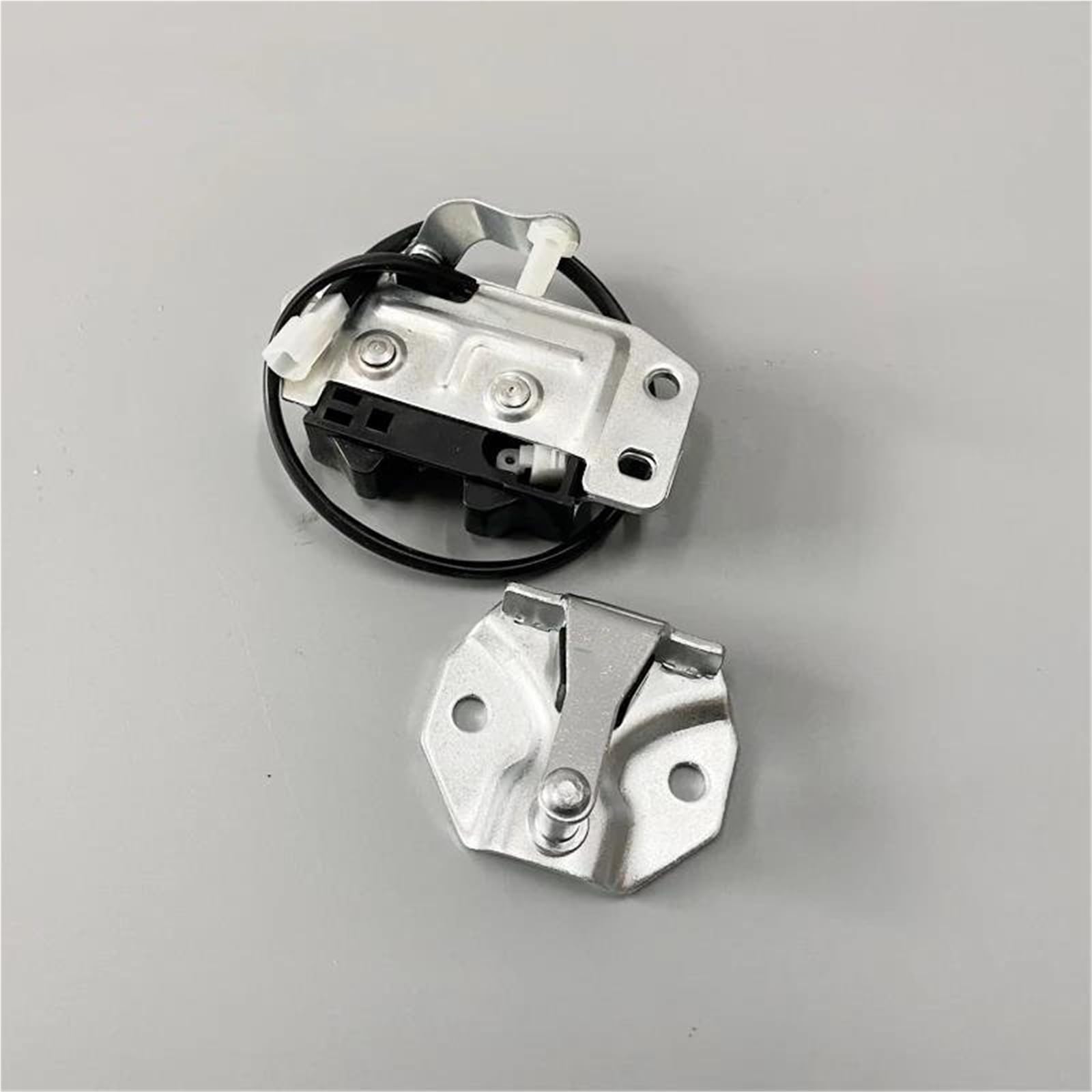Youzka One Color Car Accessories Back Door Lift Gate Lock Latch With Striker Trunk Catcher For Hiace Van 1992-2004