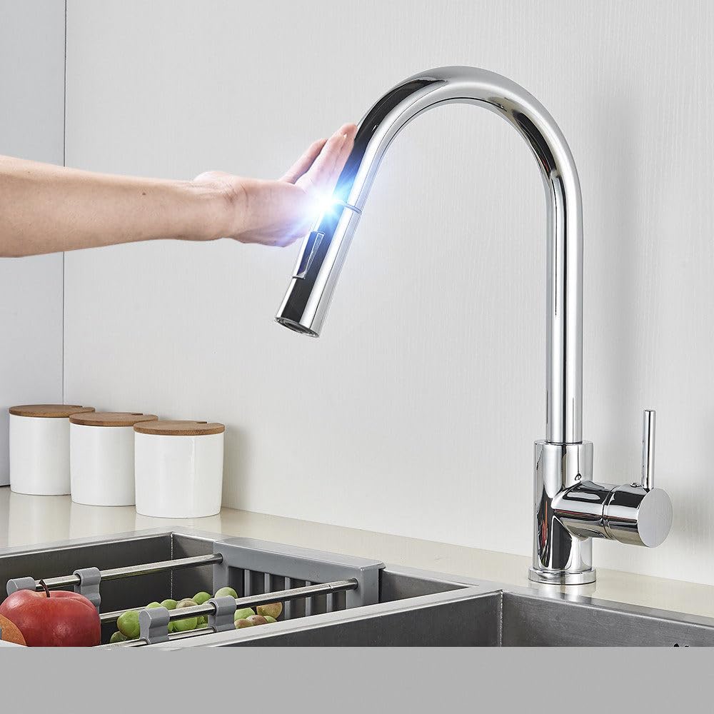 FCXWEVR Pull Out Gold Kitchen Faucet with Touch Control Sensor - Chrome Mixer Tap for Effortless Water Control Stylish Kitchen Upgrade Easy InstallationDesign