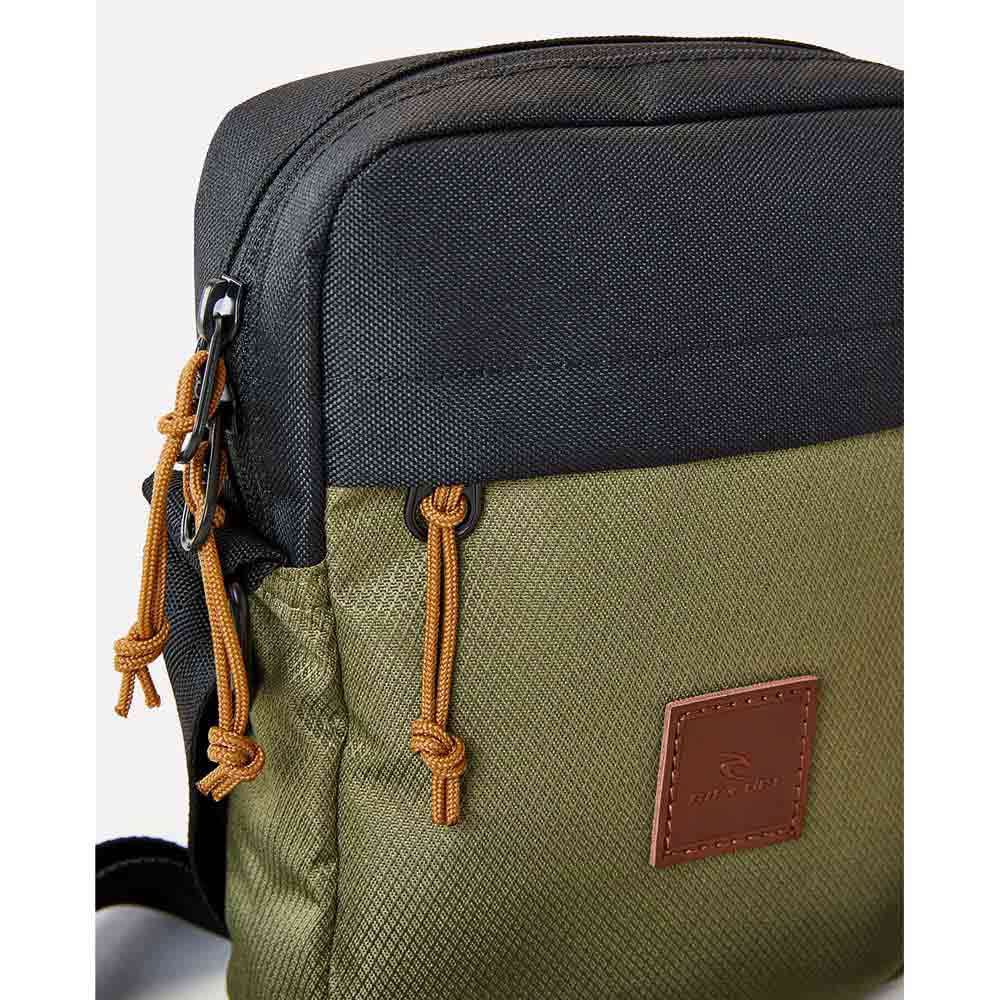 RIP CURL No Idea Pouch Overland