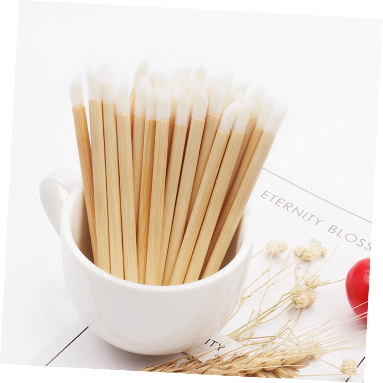 VICASKY Eyelash Makeups Lip Gloss Wand 100pcs Wooden Lip Brush Lipstick Applicators for Cosmetics