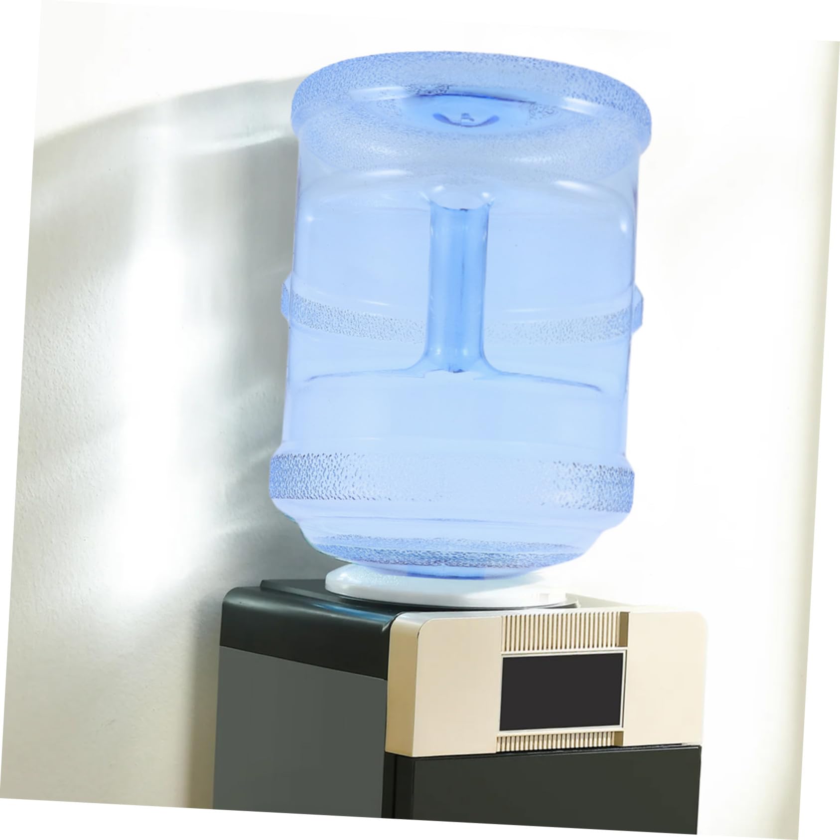 7,5 Liter Tragbarer Wasserkrug für Außenbereich mit Großem Fassungsvermögen Praktischem Griff und Robustem PC Material für Camping und Sommer Outdoor Aktivitäten
