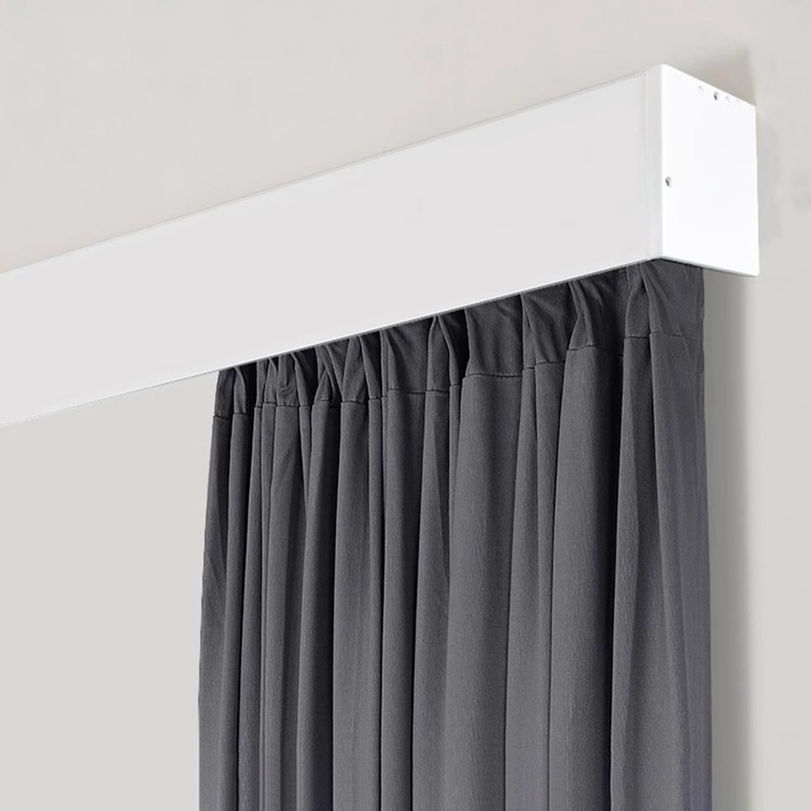 Riel individual ajustable de metal de 1,6m Sistema Curt K con cenefa para techo blanco