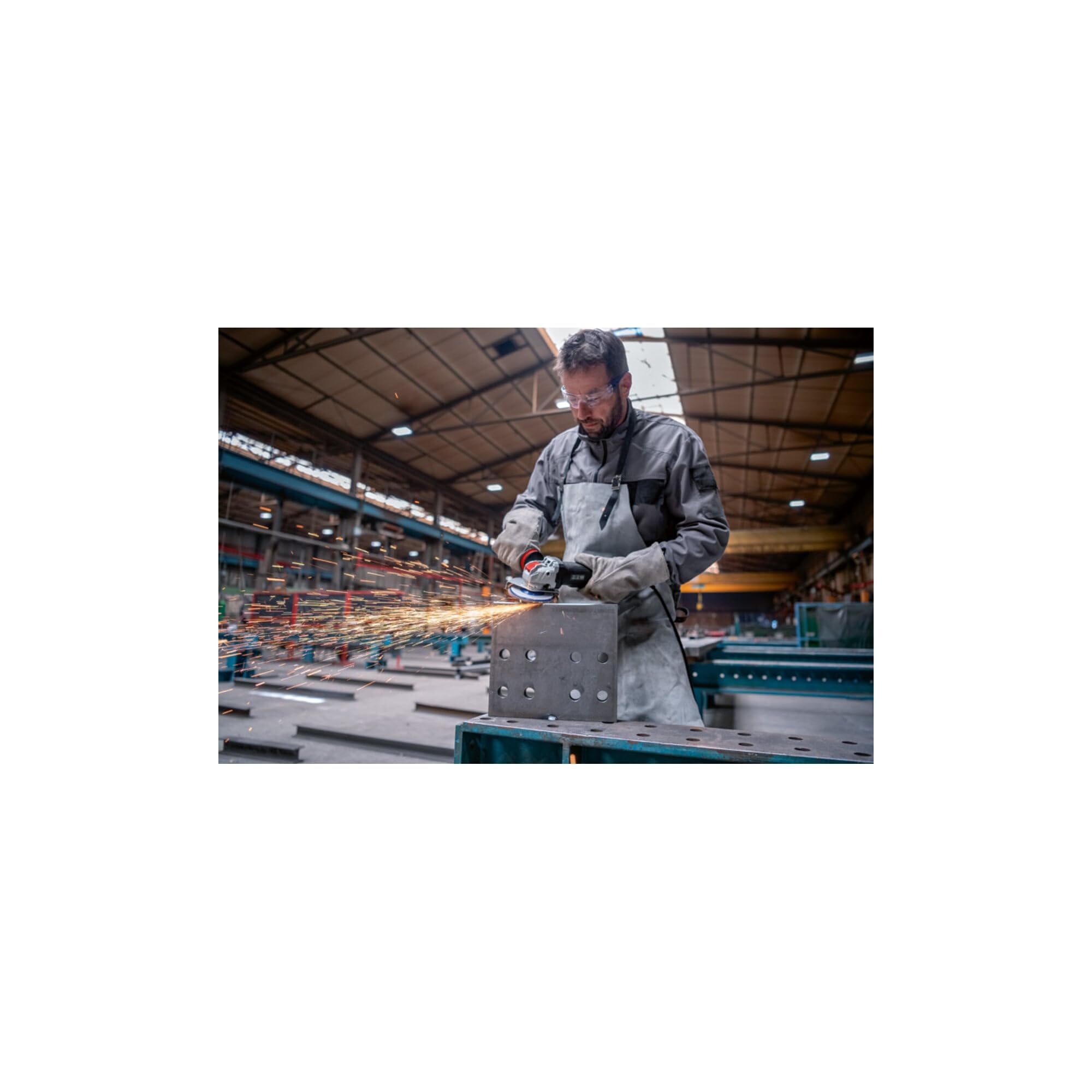 Bosch PRO Winkelschleifer mit X-LOCK GWX 17-125 PSB