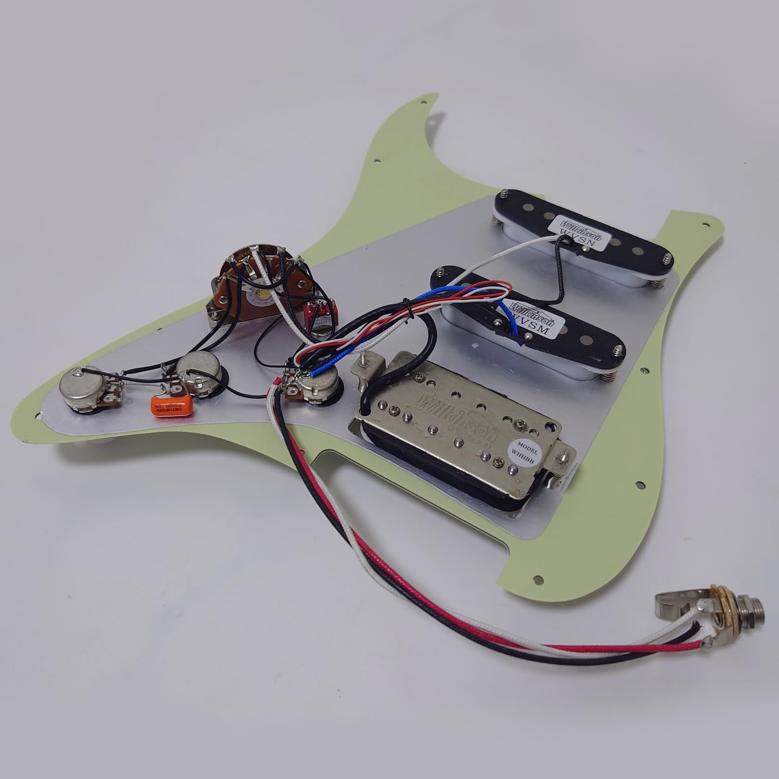Golpeador precableado para guitarra, SSH Alnico 5 pastillas Humbucker, placa de rasguño de 3 capas para piezas de repuesto de guitarra Fender Stratocaster (perla verde clásico)