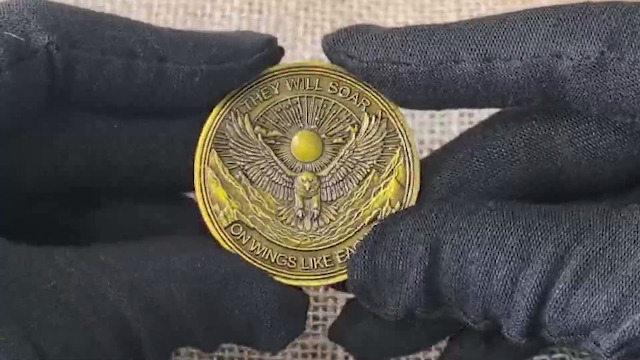 Amazon.com: Strugglejewelry Isaiah 40:31 Eagle Challenge Coin