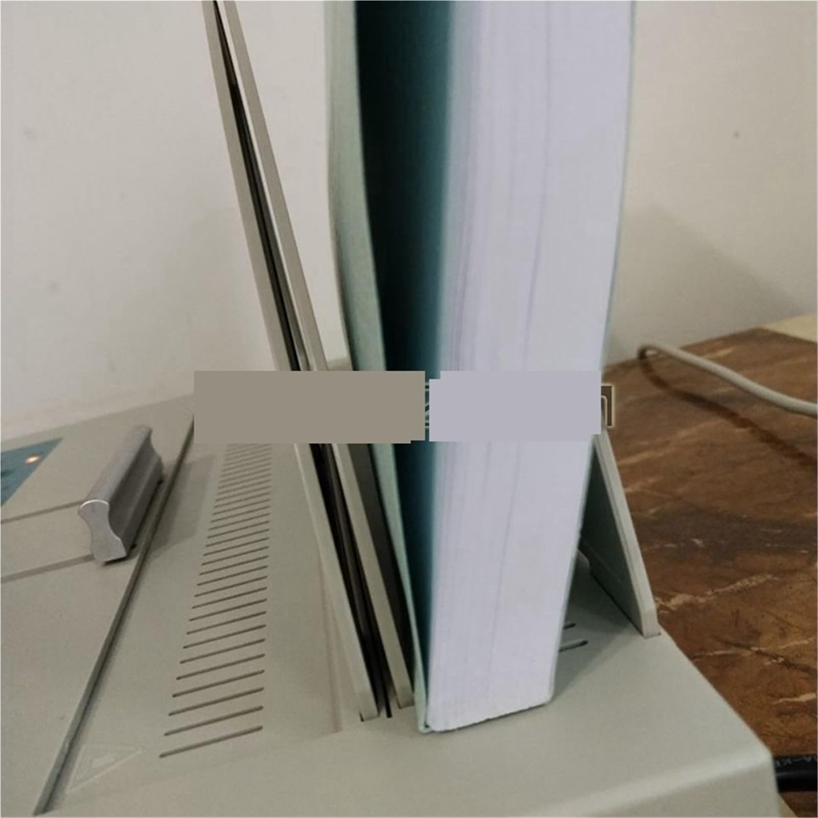 Rilegatrice automatica con colla a caldo, A4, documenti di finitura, forniture for ufficio contrattuale Uso in ufficio e a scuola