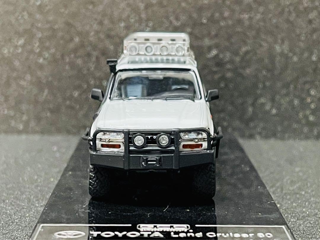 ■ GCD 1/64 トヨタランドクルーザー 80 ホワイト ミニカー Amazon.co.jp: GCD ランドクルーザー LC80 ホワイト 1/64 ミニカー