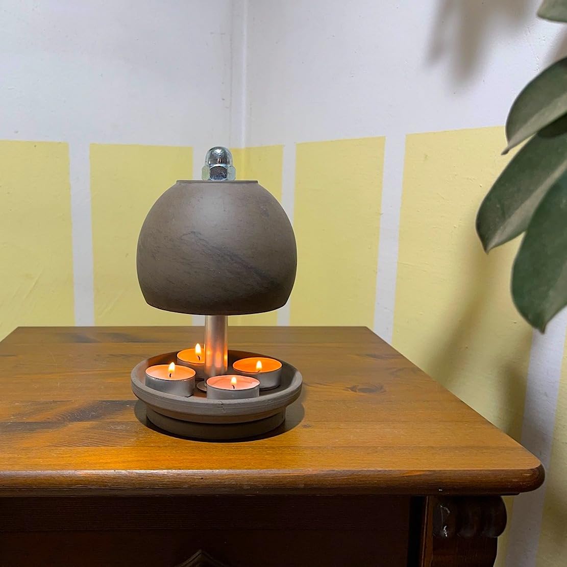 HP Teelichtlampe aus Ton in Basalt Optik - Größe M - Teelichtofen für bis zu 4 Teelichter - Spendet Licht und Wärme - Kerzen Notheizung - Teelichtheizung inkl. Teelichter + Feuerzeug