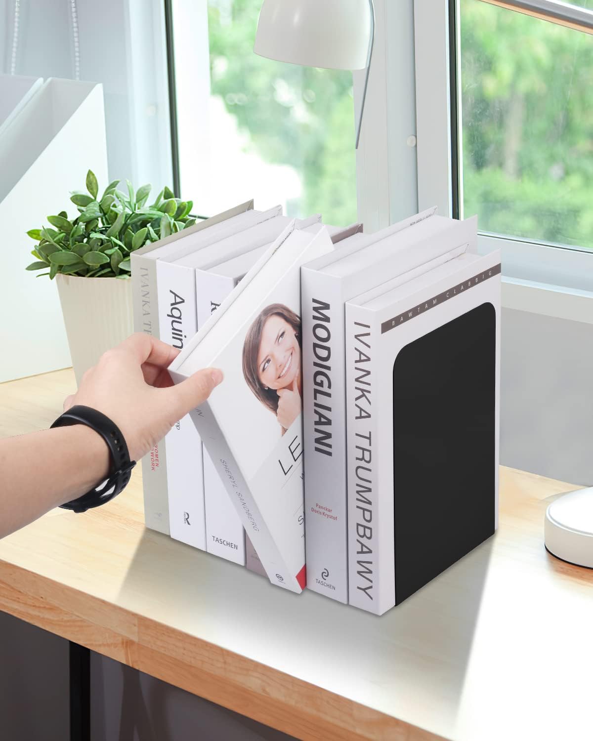 Honagu Book Ends, Bookends for Shelves, Home, Office, Metal Book Stopper for Books, Metal Bookend Supports, Modern Minimalist Style Decorative Bookend, White (1 Pair/2pcs)