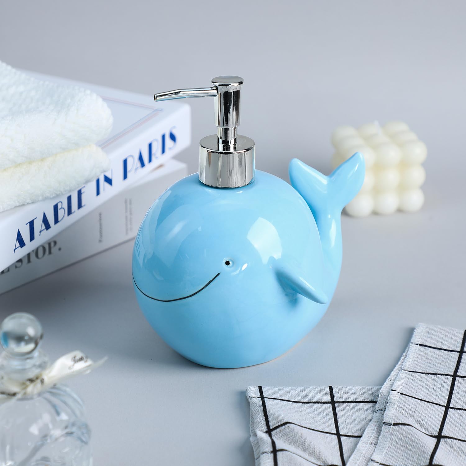 Colias Wing Dispensador de jabón con diseño de animales marinos con bomba de plástico, botella de jabón de loción recargable, botella de loción, dispensador de jabón de manos, decoración del hogar,