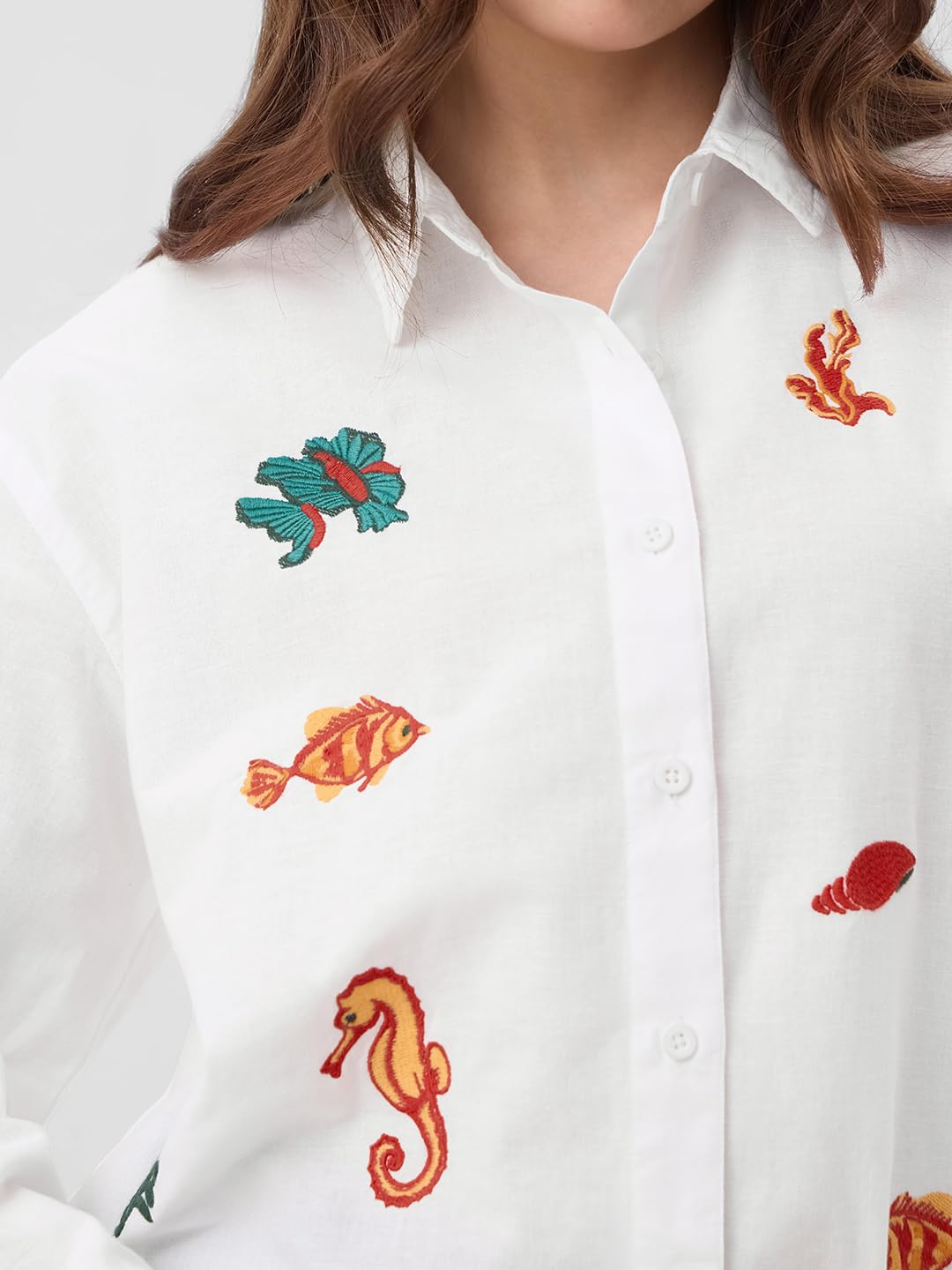 The Souled Store Camicia in cotone e lino: Sea-Life da donna e ragazza, maniche lunghe, colletto spalmato sul davanti, con bottoni sul davanti, vestibilità oversize, leggera, estiva, casual