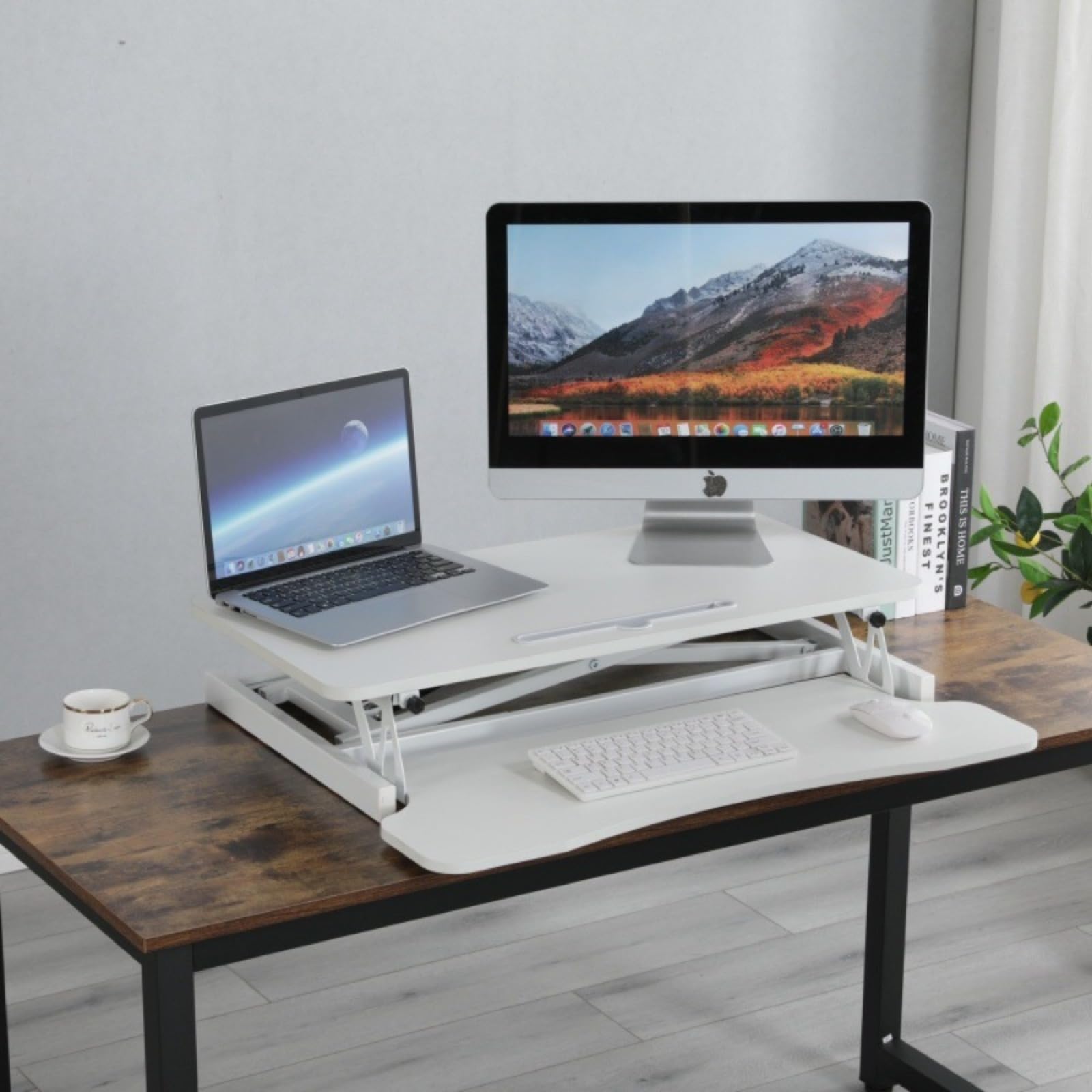 32 "Wysokość Regulowane biurko stojące Sit To Stand Converter z szeroką tacą klawiatury do biura domowego, Stand Up Desk Dual Monitor Riser Workstat z przestronnym blatem do laptopów/małej przestrze