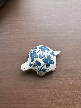 鹿児島睦　亀　置物　ブルー Amazon.co.jp: 鹿児島睦 器 花 ブルー : おもちゃ