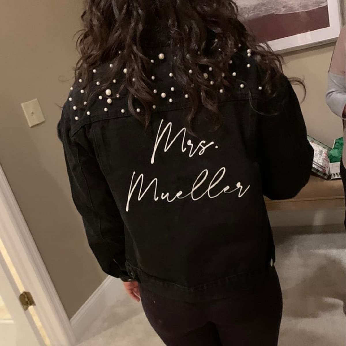 Chaqueta de mezclilla personalizada con perlas para mujer, chaqueta de mezclilla blanca con perlas, chaqueta de mezclilla para novia