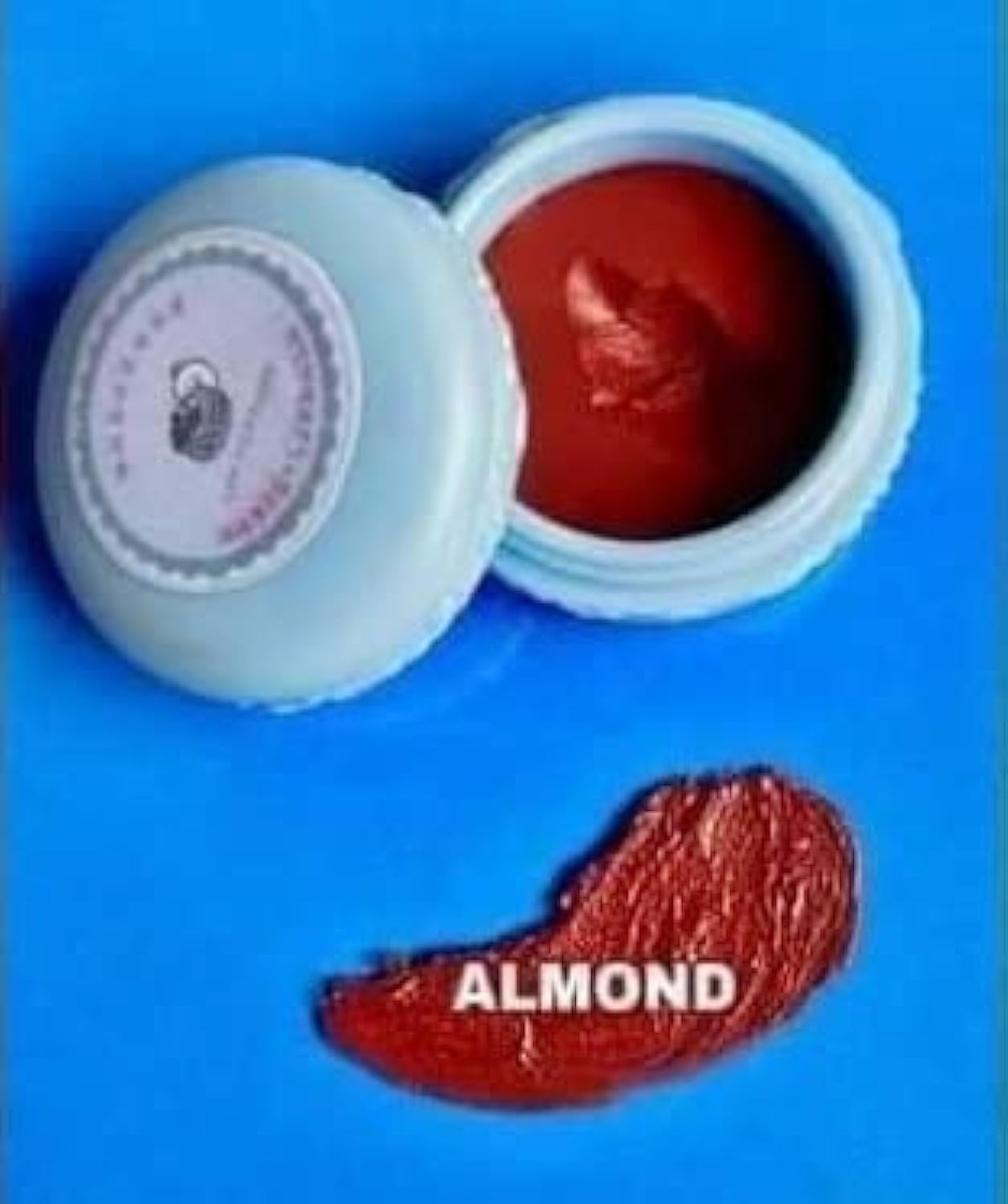 M.Q. COSMETICS LIP THERAPY (ALMOND)