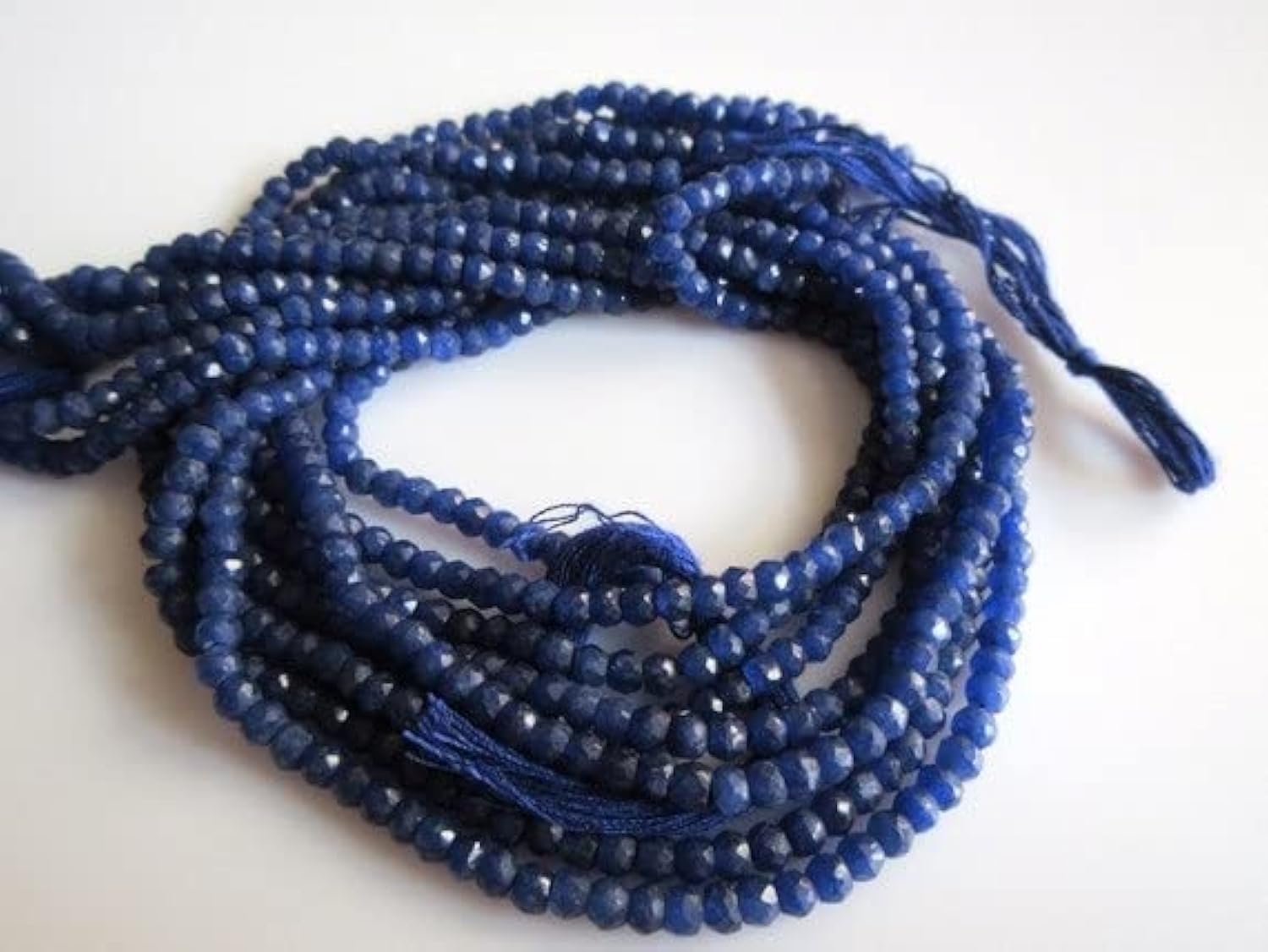 Perles facettées 4mm bleu saphir pour vos ateliers DIY de bijoux d'été et accessoires tendance