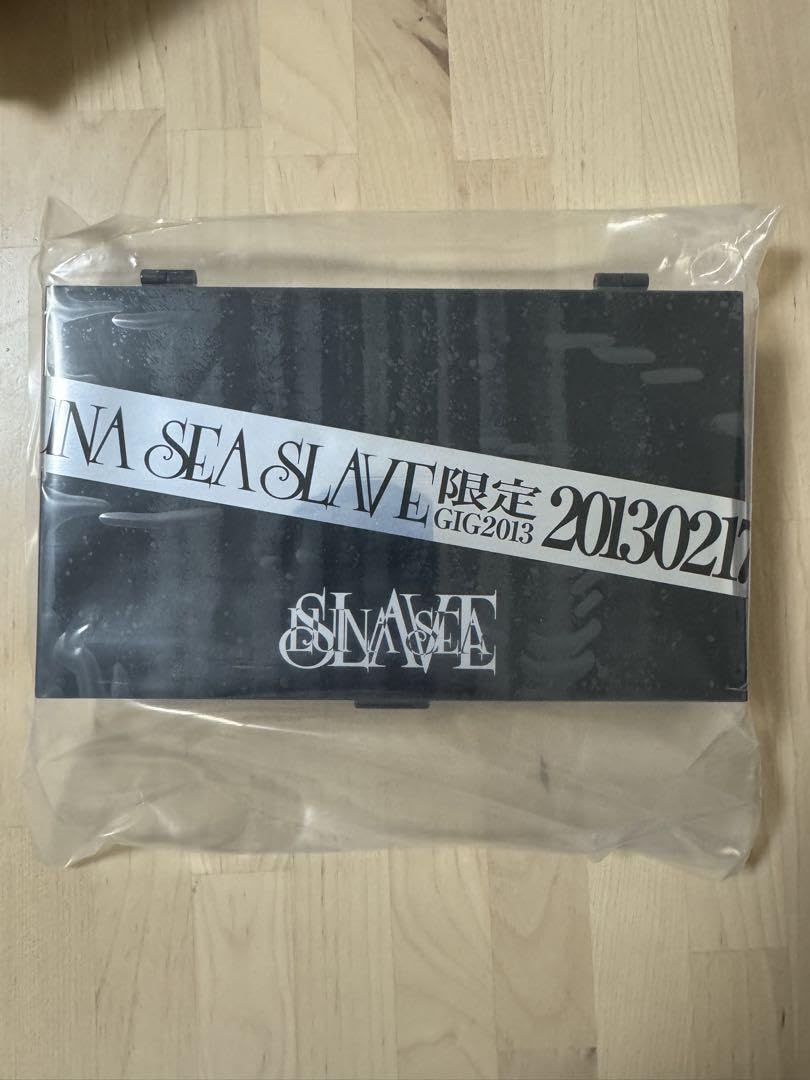 Amazon.co.jp: LUNA SEA SLAVE限定GIG銀テープケース : 文房具