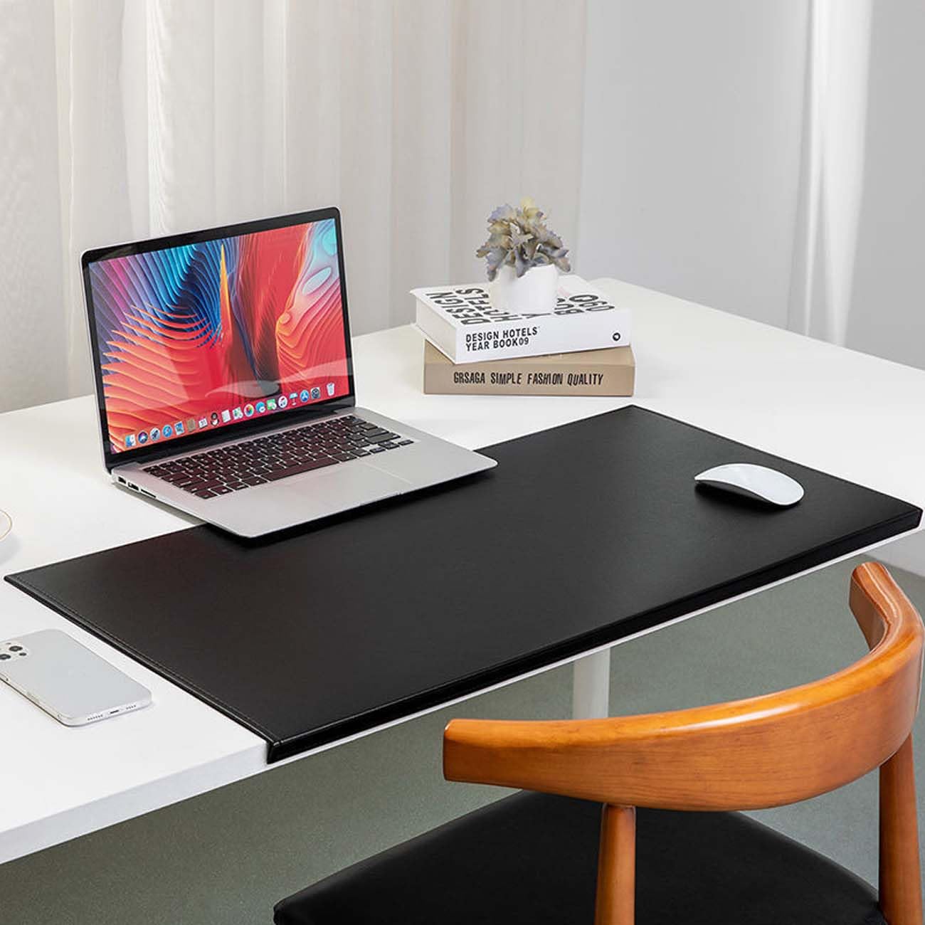 Leather Desk Pad with Edge Protector, Office Desk Mat for Writing Working Typing, Edge-Locked Large Mouse Mat, Comfortable Waterproof Wipeable Table Protector (40x70cm,Black)