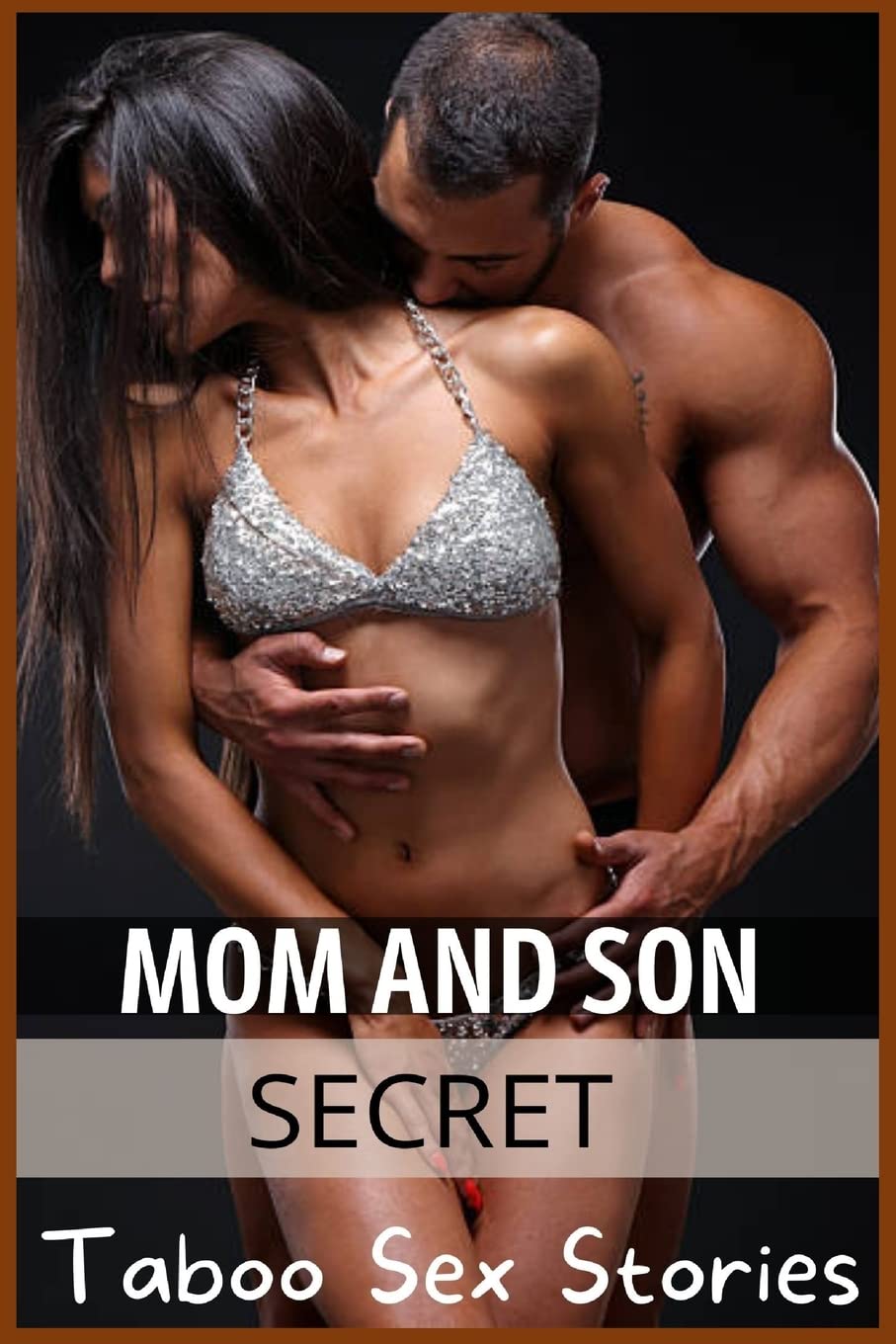 Mom and Son Secret Paperback – 8 Sept. 2022