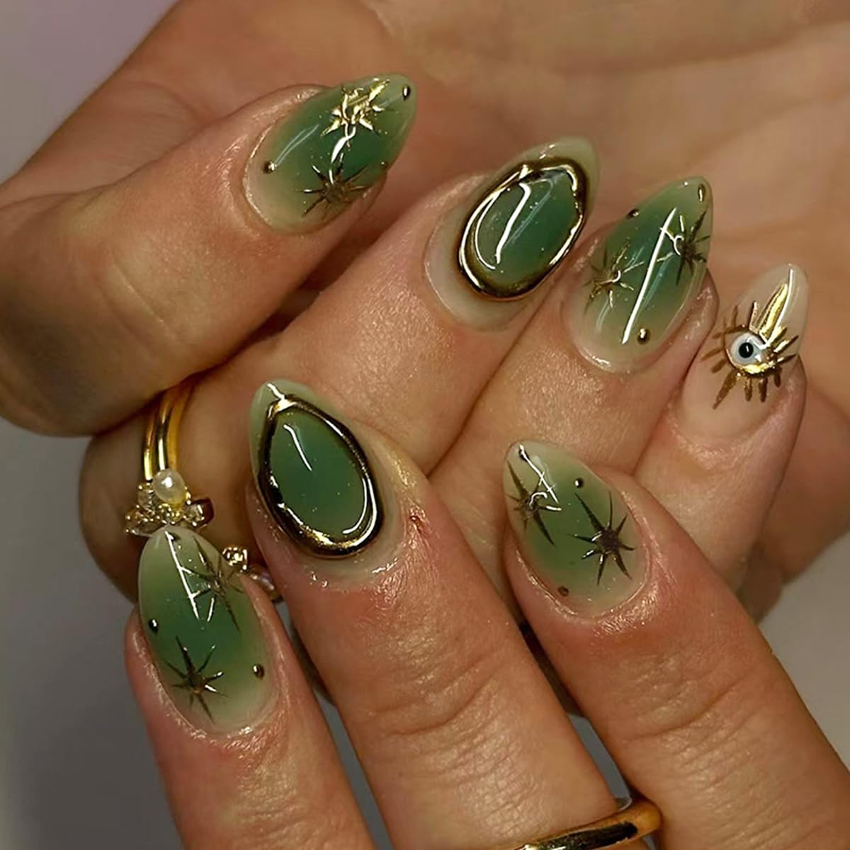 30 Pcs Almond Press on Nails Short Oval Fake Nails Press ons Green Glitter Nail Tips 3D Gold Curve Line Sun Star Design Glossy False Nails Artifical