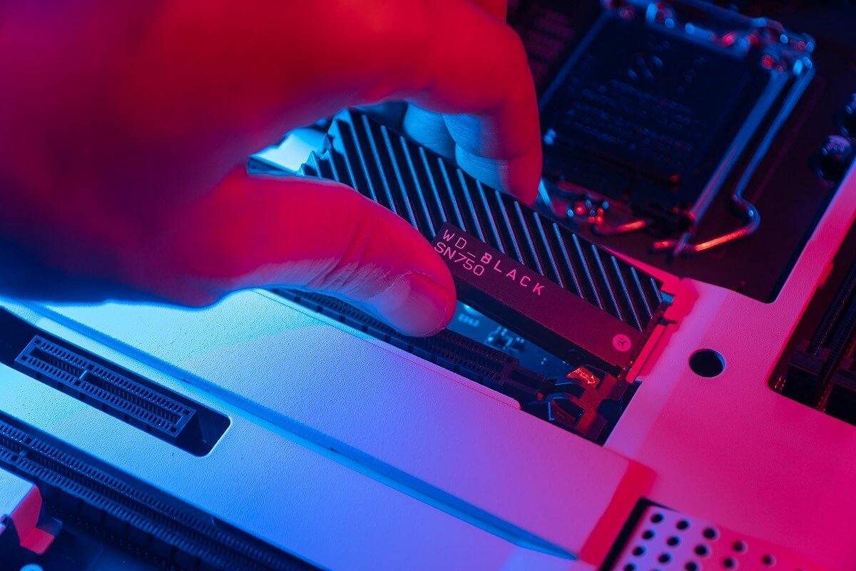 WD_BLACK SN750 1 TB - SSD interno NVMe con disipador térmico para gaming de alto rendimiento