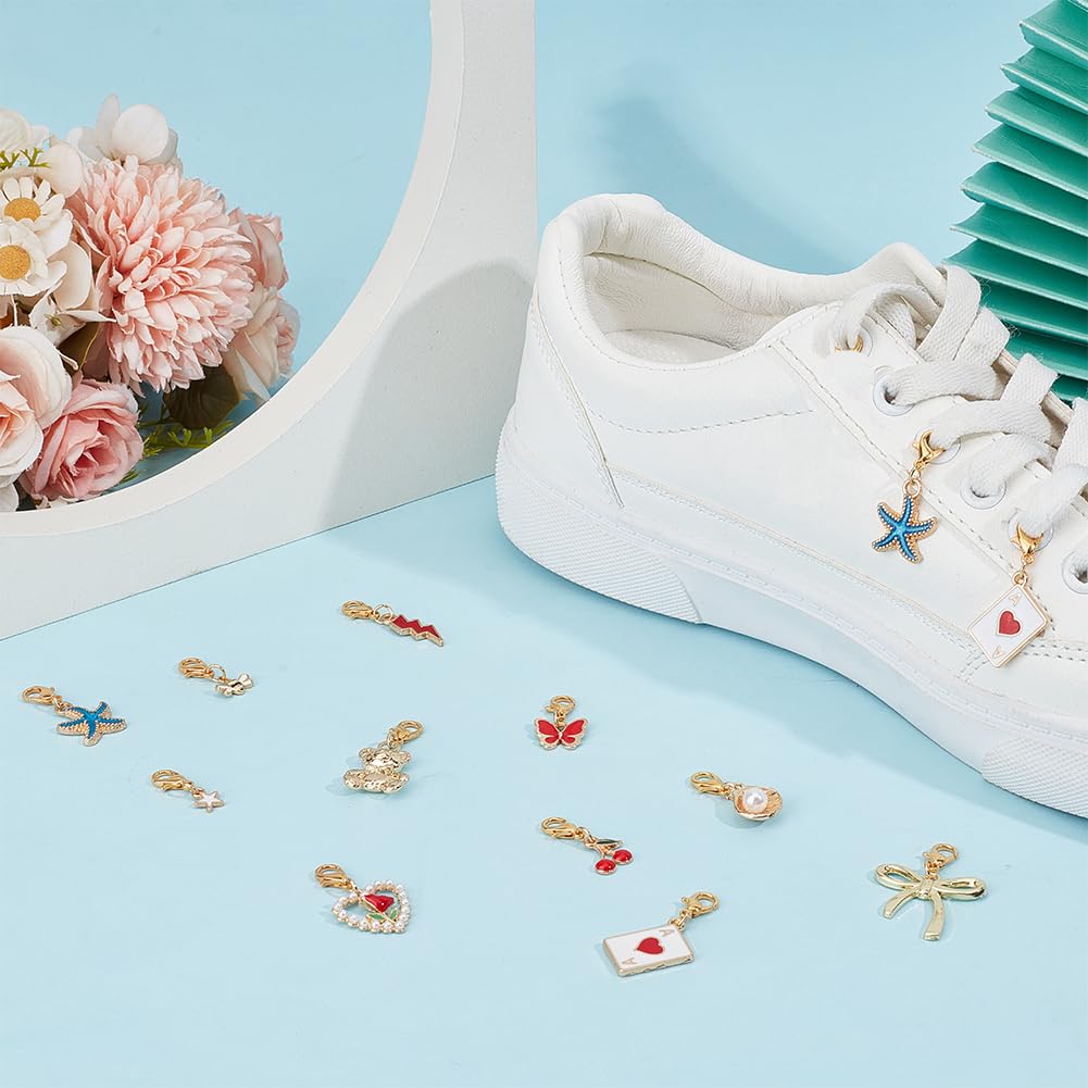 Aleación Encantos de Zapatos Colgantes 24 Piezas 12 Estilos Clips de Cordones Accesorios para Zapatillas
